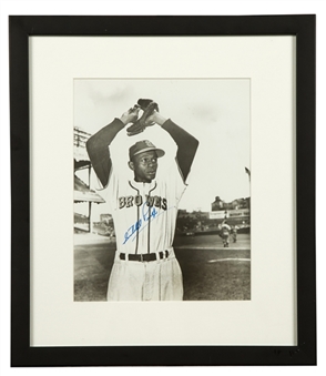Satchel Paige Signed and Framed 8" x 10" Photograph